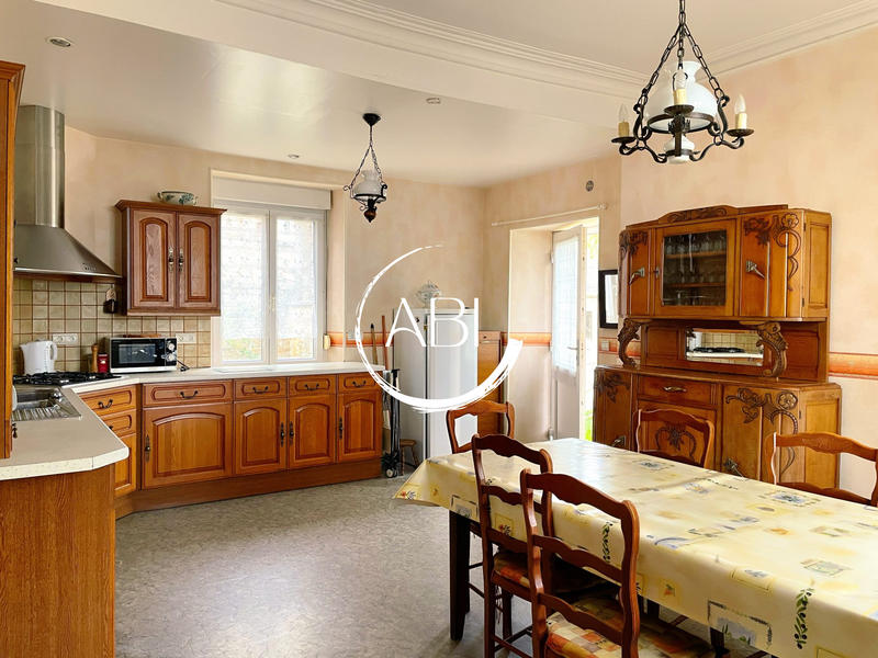 Maison ancienne - 167 m² - 9 pièces