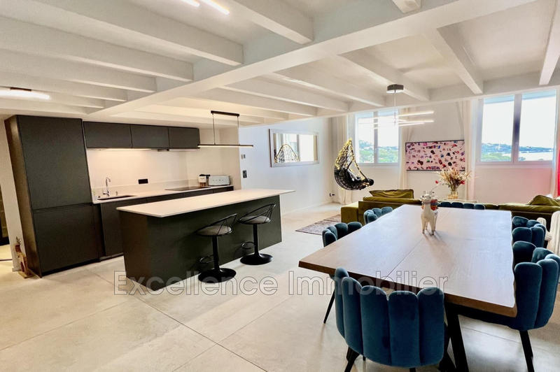 Appartement - 76 m² - 3 pièces