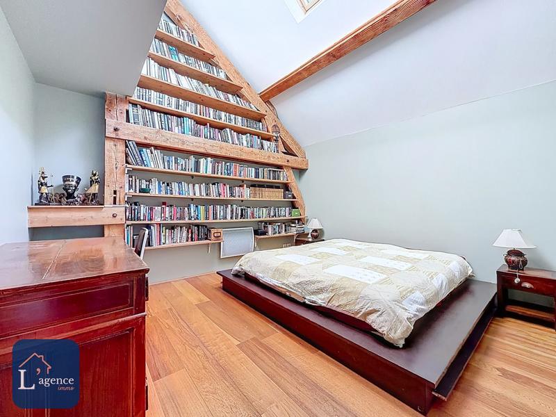 Maison contemporaine - 607 m² - 9 pièces