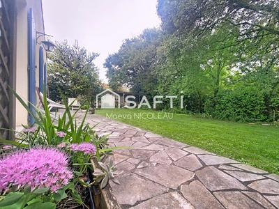 Maison - 111 m² - 4 pièces