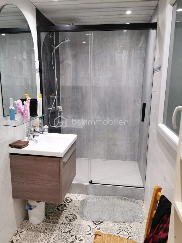 Maison en pierre - 224 m² - 8 pièces