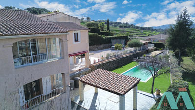 Maison - 150 m² - 6 pièces