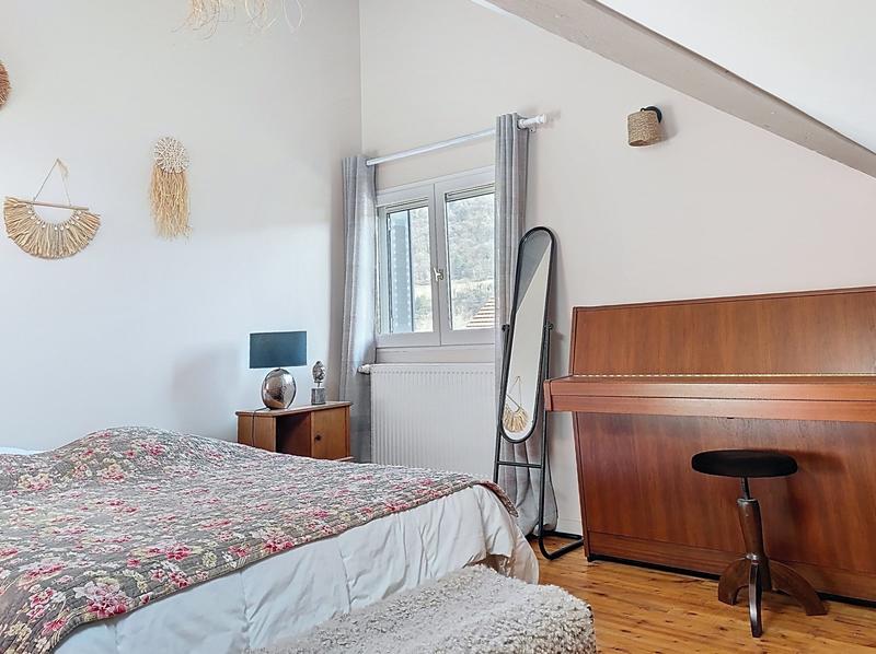 Maison - 120 m² - 6 pièces