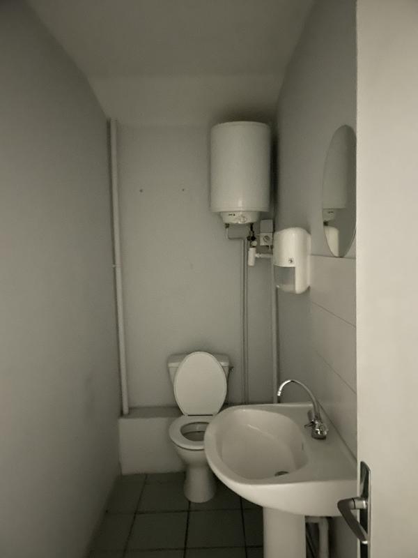 Local d'activités - 200 m² - 4 pièces