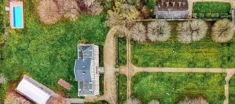 Manoir - 950 m² - 18 pièces