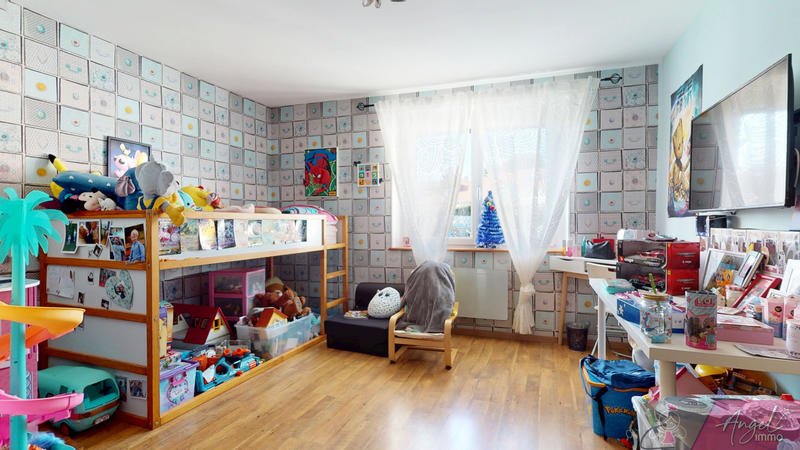 Maison de village - 200 m² - 7 pièces