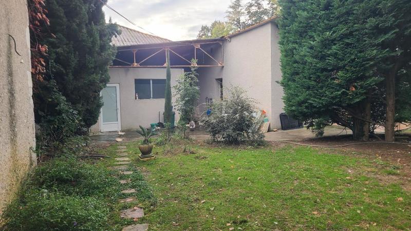 Propriété - 146 m² - 6 pièces