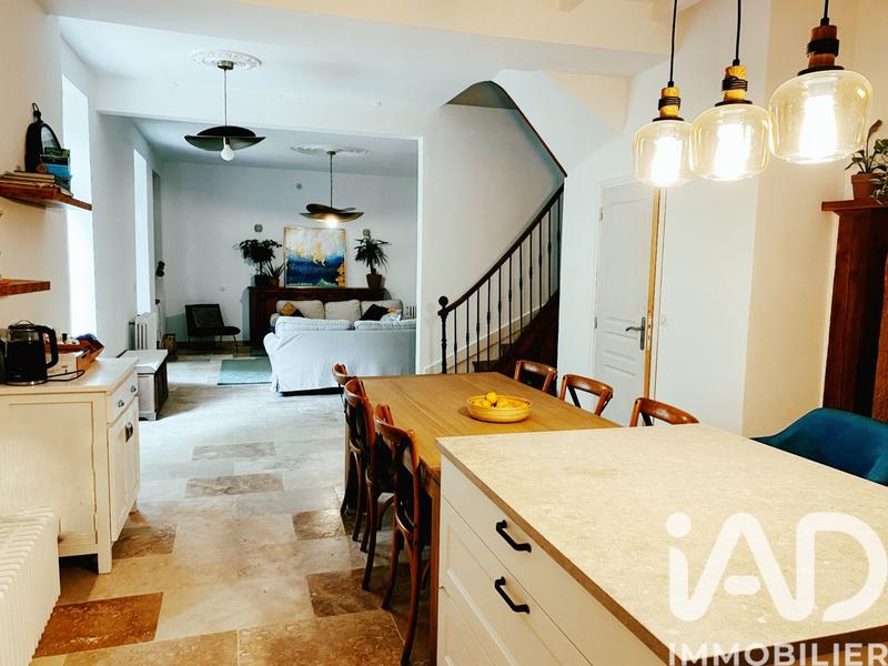 Maison - 190 m² - 7 pièces