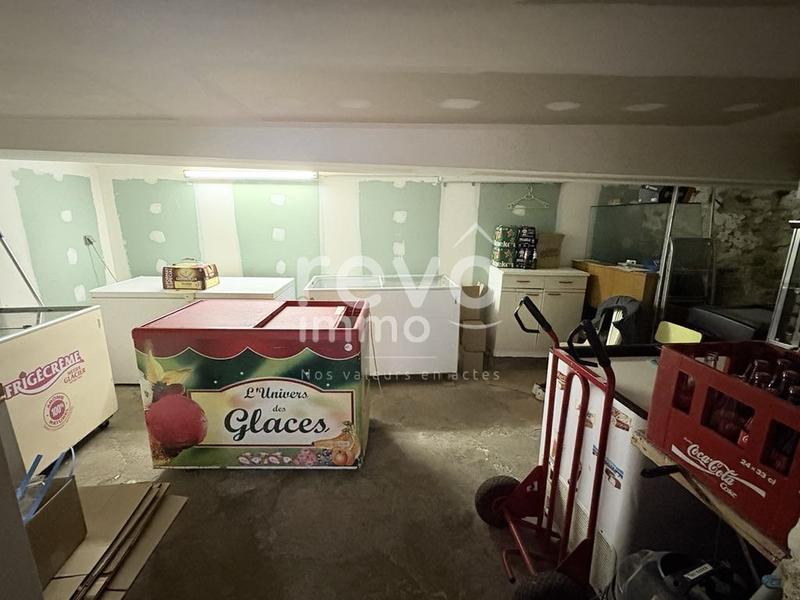 Immeuble mixte - 179 m²