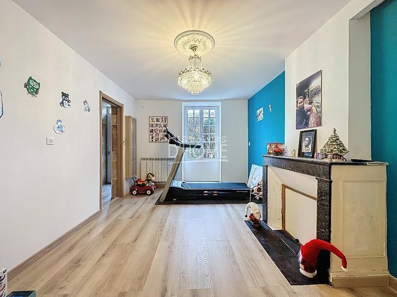 Maison - 158 m² - 5 pièces