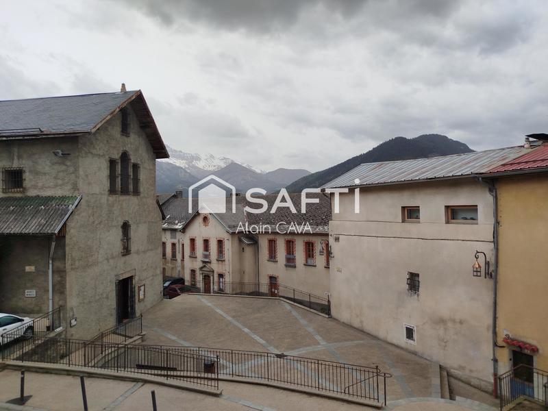 Appartement - 77 m² - 4 pièces