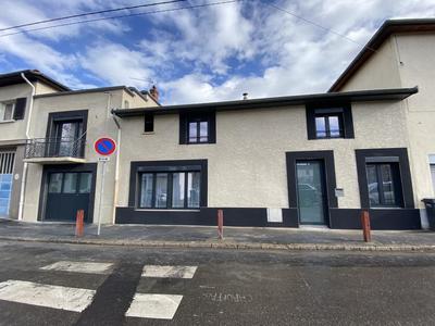 Appartement - 157 m² - 9 pièces