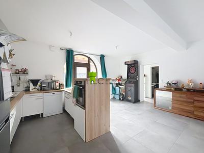 Appartement - 93 m² - 3 pièces