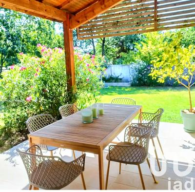 Maison - 147 m² - 5 pièces