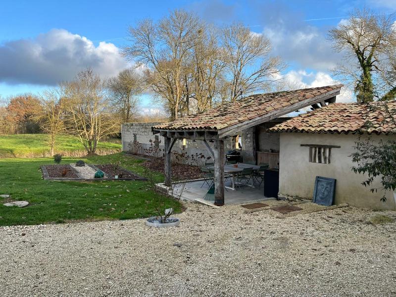 Maison - 224 m² - 6 pièces