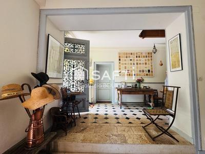 Maison de maîtres - 339 m² - 13 pièces