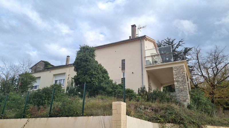 Immeuble - 172 m² - 9 pièces