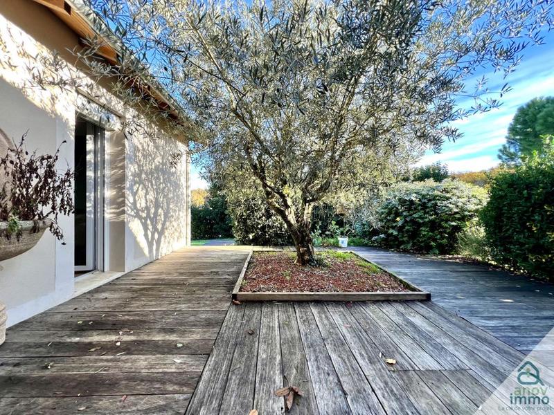 Propriété - 232 m² - 7 pièces