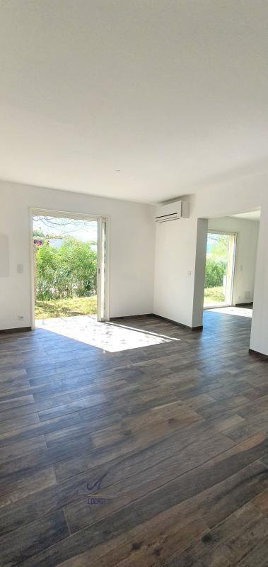 Villa - 243 m² - 10 pièces