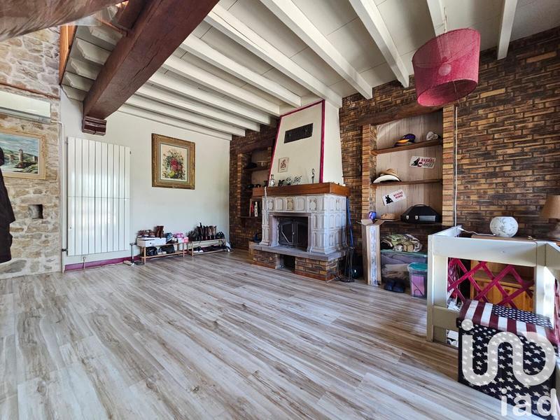 Maison de village - 360 m² - 8 pièces