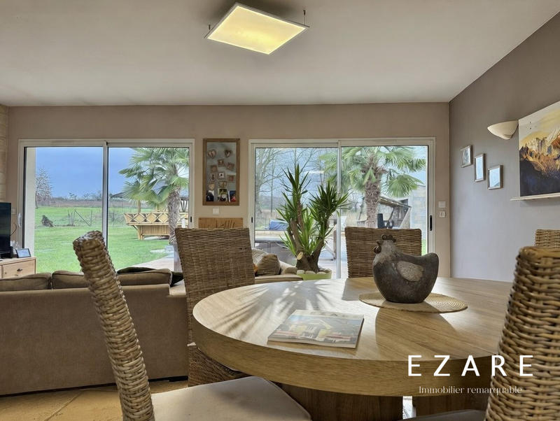 Maison - 121 m² - 5 pièces