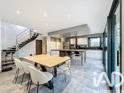 Maison - 136 m² - 7 pièces