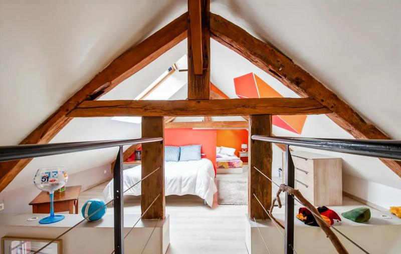 Maison - 270 m² - 6 pièces