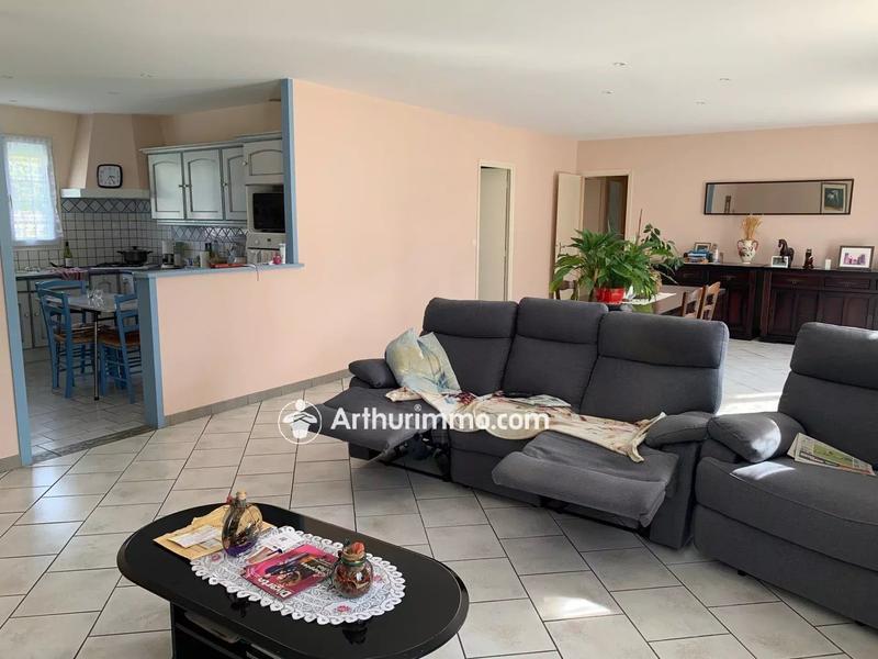 Maison - 177 m² - 9 pièces