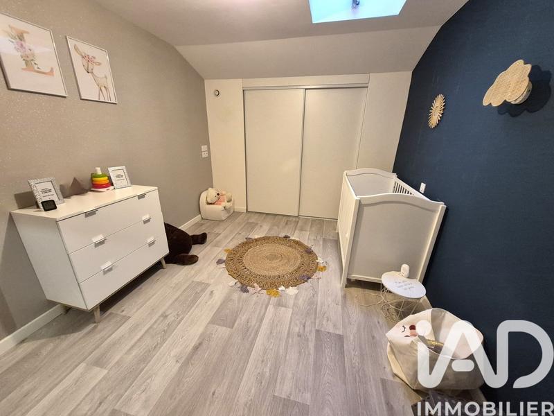 Maison - 236 m² - 8 pièces