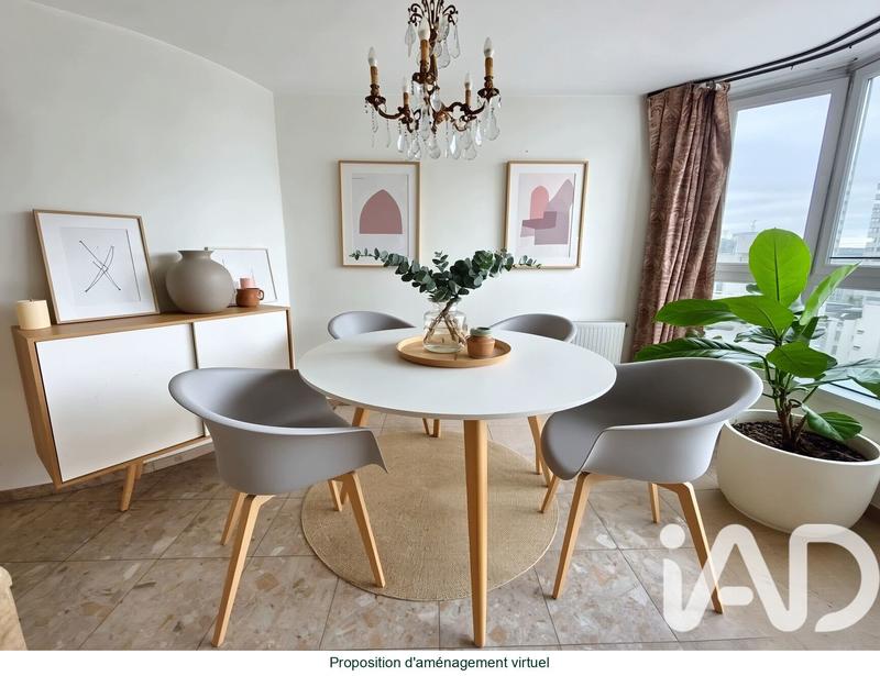 Appartement - 90 m² - 4 pièces