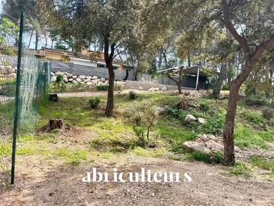 Terrain constructible - 572 m²