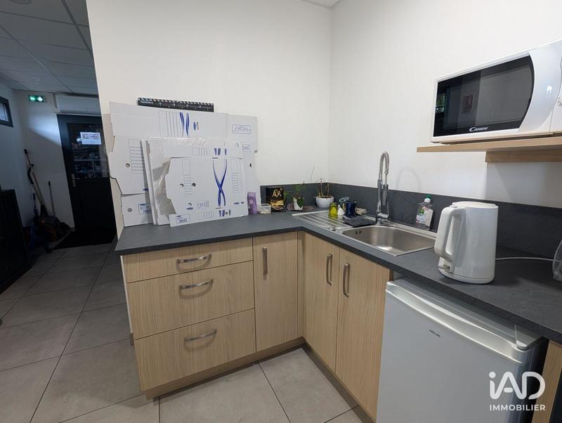 Local commercial - 765 m²