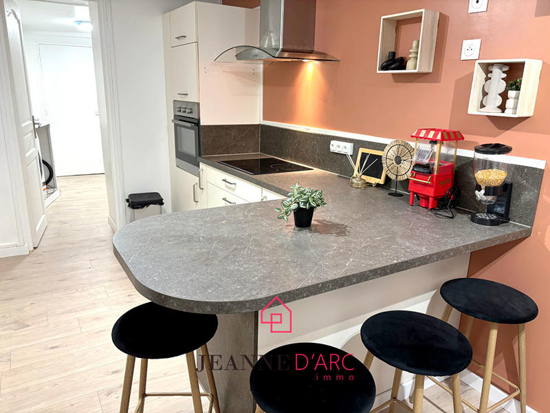 Maison - 119 m² - 8 pièces