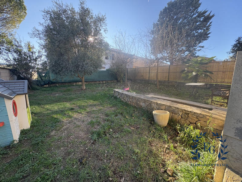 Maison traditionnelle - 117 m² - 6 pièces