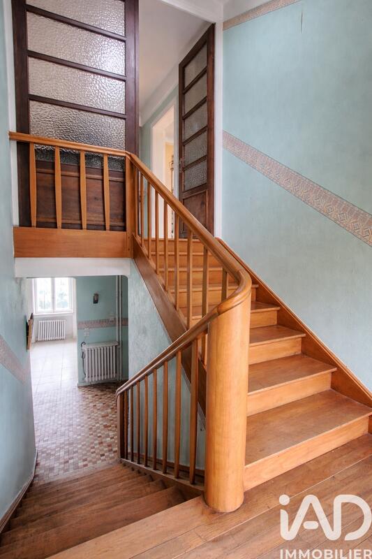 Maison - 195 m² - 8 pièces