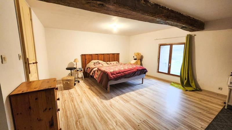 Maison - 160 m² - 5 pièces