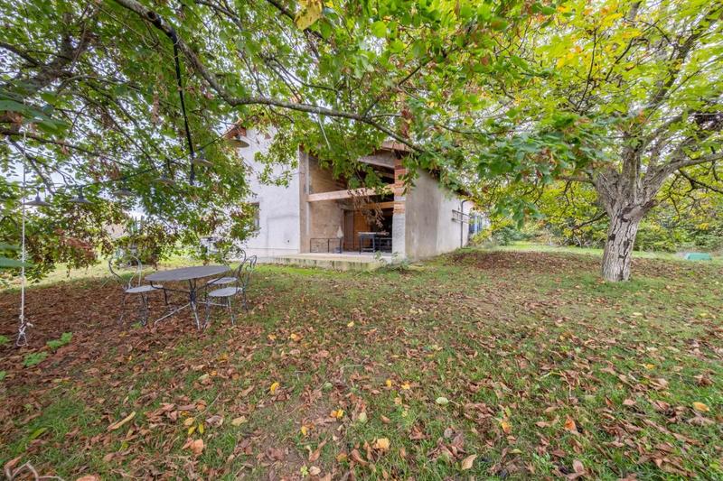 Maison - 202 m² - 6 pièces