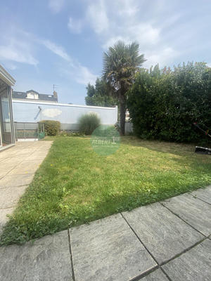 Maison traditionnelle - 150 m² - 6 pièces