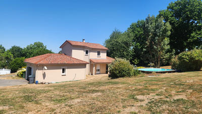 Maison - 153 m² - 6 pièces