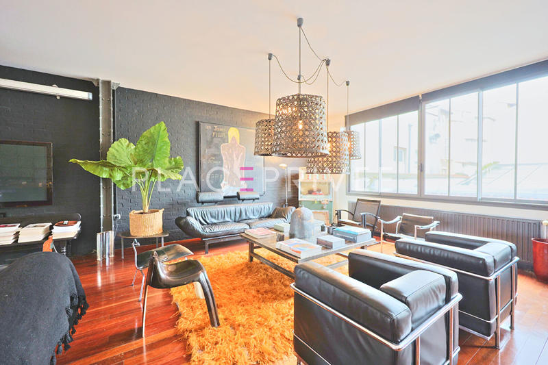 Appartement - 459 m² - 8 pièces