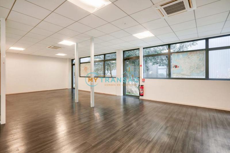 Local d'activités - 3 300 m²