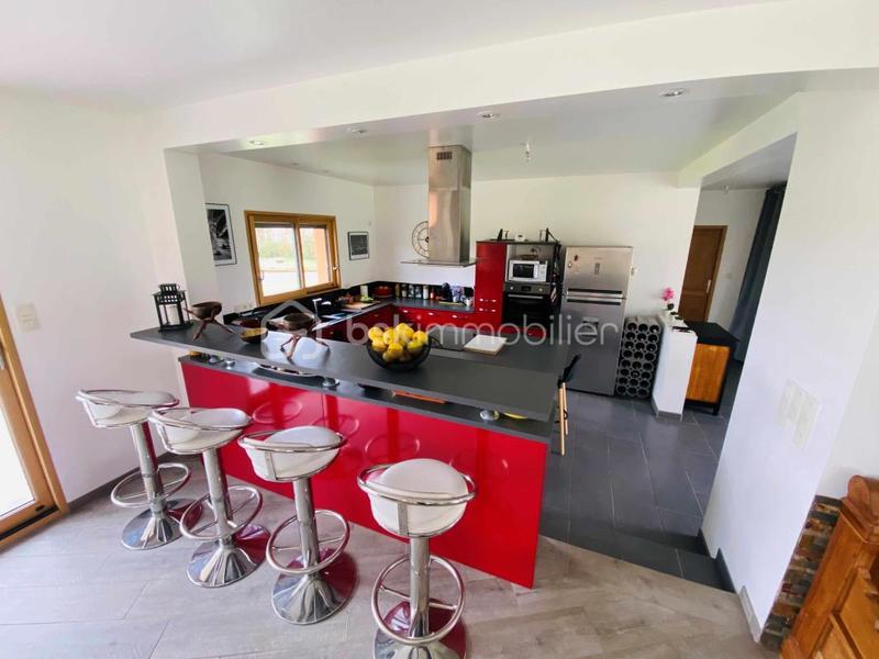 Demeure - 220 m² - 6 pièces