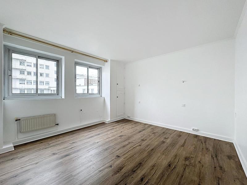 Appartement - 104 m² - 5 pièces