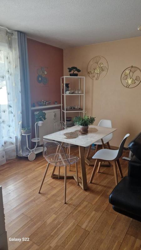 Appartement - 85 m² - 4 pièces