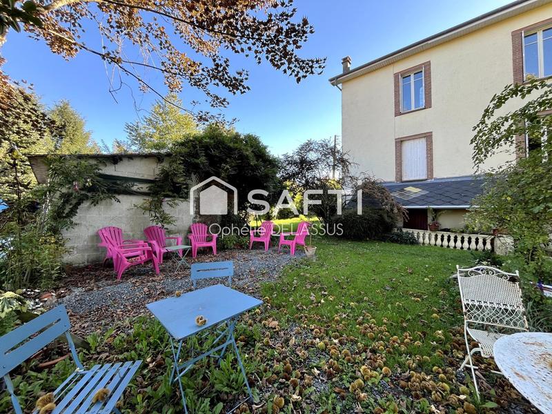 Maison - 325 m² - 14 pièces