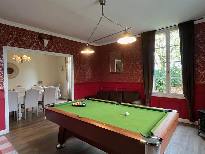 Maison ancienne - 432 m² - 15 pièces