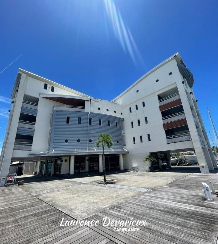 Immeuble - 1 130 m² - 22 pièces