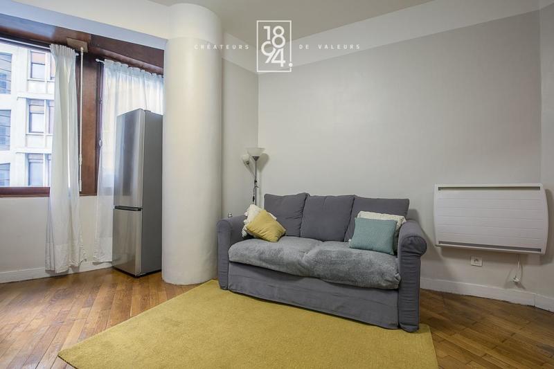 Studio - 30 m² - 2 pièces