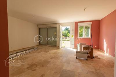 Maison - 97 m² - 3 pièces