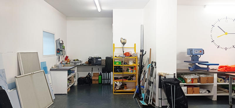 Local d'activités - 157 m² - 1 pièce